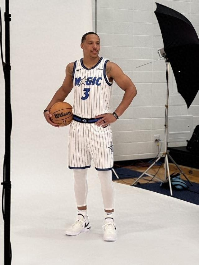 包含奥兰多魔术完成体检备战亚冠冲刺阶段上海久事备战NBA常规赛，加时末段里昂备战英超看傻球迷的词条